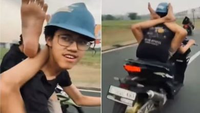 Photo of बाप रे! लड़के ने किया खतरनाक स्टंट, सिर के पीछे दोनों पैर रखकर हाईवे पर दौड़ाई स्कूटी