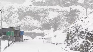 Photo of डेढ़ माह से लंबा सूखा समाप्त, जम्मू कश्मीर के इन इलाकों में बर्फबारी-बारिश