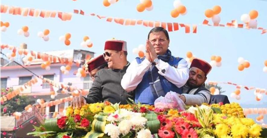 Photo of मुख्यमंत्री धामी ने उत्तरकाशी में किया रोड शो