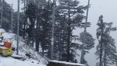 Photo of उत्तराखंड: चारधाम समेत अन्य पर्यटन स्थलों में हुई बर्फबारी