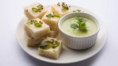 Photo of सिर्फ बेसन ही नहीं सूजी से भी बना सकते हैं ढोकला, ऐसे बनाए