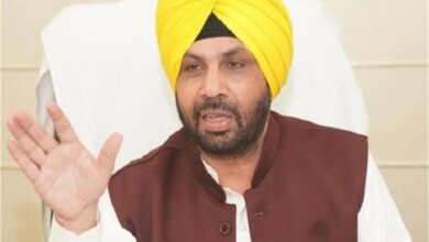 Photo of पंजाब के बिजली मंत्री ने पी.एस.पी.सी. एल के 2 क्लर्कों को किया निलंबित