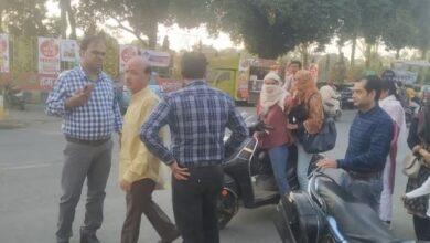 Photo of कानपुर: नगर निगम की नाक के नीचे चल रहा था अवैध वाहन स्टैंड…