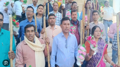 Photo of बिहार में अब घूसखोर अधिकारी का लाठी से स्वागत करेंगे शिक्षक