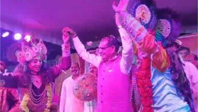 Photo of पूर्व सीएम शिवराज सिंह चौहान का दिखा अलग अंदाज, होली मिलन समारोह में हुए शामिल