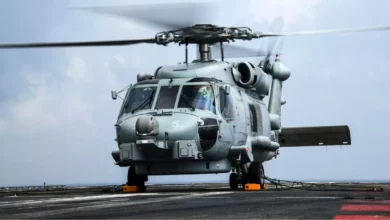 Photo of भारतीय नौसेना में शामिल हुआ MH-60R सीहॉक हेलीकॉप्टर