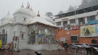 Photo of बदला मौसम…पहाड़ से मैदान तक बारिश, गंगोत्री धाम में बर्फबारी
