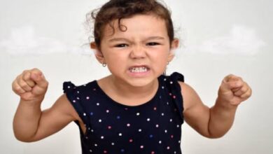 Photo of बच्चा करता है लोगों से बदतमीजी तो डांटें नहीं, इन टिप्स से सुधारें आदत