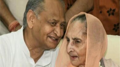 Photo of राजस्थान के पूर्व सीएम अशोक गहलोत की बड़ी बहन का निधन