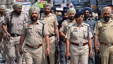 Photo of पंजाब पुलिस का सख्त एक्शन, अफसरों सहित 250 पुलिस कर्मियों ने की रेड