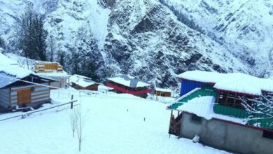 Photo of  फिर ठंड से कांपा उत्तराखंड…पहाड़ से मैदान तक बारिश, चोटियों पर बर्फबारी