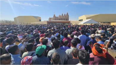 Photo of अबू धाबी के हिंदू मंदिर में उमड़ी श्रद्धालुओं की भीड़