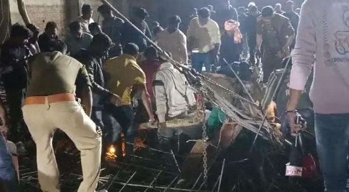 Photo of सीतापुर मार्ग पर निर्माणाधीन रिसॉर्ट की छत गिरी…