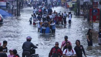 Photo of इंडोनेशिया में बाढ़ और भूस्खलन से 10 लोगों की मौत