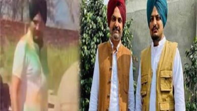 Photo of मूसेवाला की मौत के बाद पहली बार मनाई होली