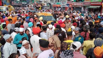 Photo of देहरादून झंडे जी मेला: ऐतिहासिक नगर परिक्रमा… 25 हजार से अधिक श्रद्धालु हुए शामिल