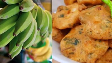 Photo of शाम की चाय के साथ बनाएं कच्चे केले के पकौड़े