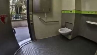 Photo of बेहद अनोखे हैं इस देश में पब्लिक टॉयलेट, अपने आप हो जाते हैं साफ!