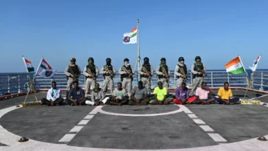 Photo of भारतीय नौसेना को मिली कामयाबी, सोमालिया तट से भारत लाए गए नौ समुद्री लुटेरे