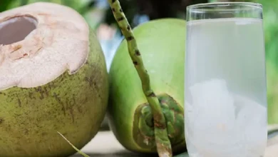 Photo of शरीर में हो रही पानी की कमी, तो पीएं नारियल पानी