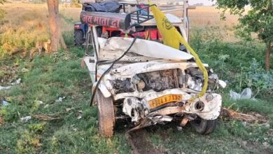 Photo of फत्तूढींगा में पिकअप और कार में जोरदार टक्कर, तीन की मौत
