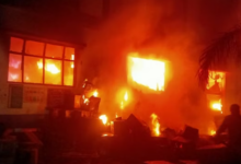 Photo of हरिद्वार: फैक्टरी में लगी भीषण आग, कर्मचारियों ने भागकर बचाई जान