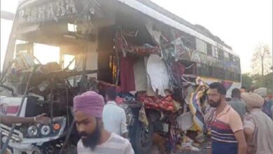 Photo of पंजाब में सुबह-सुबह तीर्थयात्रियों से भरी बस के साथ बड़ा हादसा