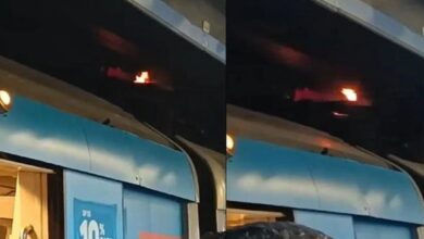 Photo of दिल्ली मेट्रो में लगी आग!, राजीव चौक स्टेशन पर दिखीं आग की लपटें…