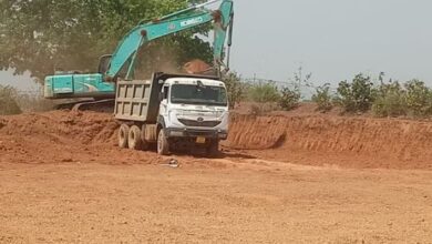 Photo of मध्यप्रदेश: अवैध मुरूम उत्खनन पर संयुक्त टीम का छापा, पॉकलेन मशीन सहित तीन हाइवा जब्त