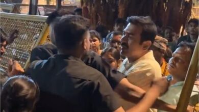 Photo of एमपी: महाकाल मंदिर में सुरक्षाकर्मियों और श्रद्धालुओं के बीच हुई जमकर मारपीट..