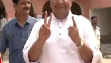 Photo of उजियारपुर में बिहार सरकार के मंत्री विजय चौधरी ने किया मतदान