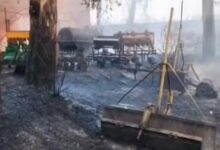 Photo of करनाल: कृषि विभाग परिसर में लगी आग, कंडम कृषि यंत्र जले