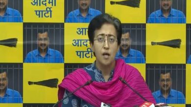 Photo of दिल्ली की शिक्षा मंत्री आतिशी को समन, सीएम केजरीवाल को राहत