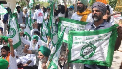 Photo of पंजाब: भाजपा उम्मीदवारों के घरों के बाहर किसानों ने दिए धरने