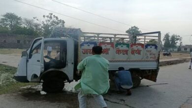 Photo of भरतपुर: केबिन में शॉर्ट सर्किट के कारण चलती पिकअप में लगी आग