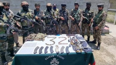 Photo of पीएम के दौरे से पहले बड़ी सफलता, दो पाकिस्तानी आतंकी ढेर