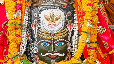 Photo of उज्जैन: पूर्णिमा की भस्म आरती में मावे और भांग से सजे बाबा महाकाल