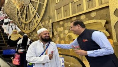 Photo of हज के बाद 287 हाजियों को लेकर लखनऊ पहुंची पहली उड़ान