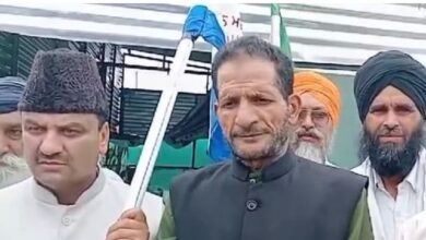 Photo of किसान आन्दोलन: संघर्ष में हिम्मत न हारें अन्नदाता, इसलिए जम्मू-कश्मीर से आए किसान