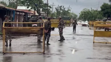 Photo of मणिपुर में तीन उग्रवादी गिरफ्तार, पुलिस ने चीनी हैंड ग्रेनेड सहित कई हथियार