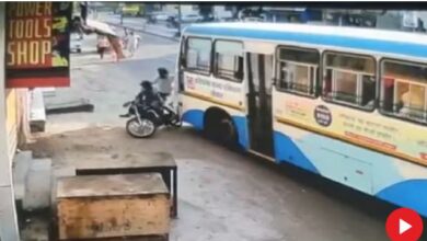 Photo of हरियाणा रोडवेज ड्राइवर की सूझबूझ: बुजुर्ग महिला की बालियां छीनकर भाग रहे बदमाशों को मारी टक्कर