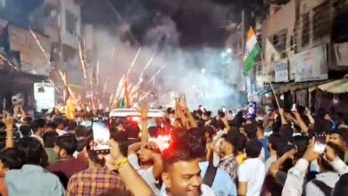 Photo of  खंडवा: देर रात घंटाघर चौक पर मनाया टी20 विश्व कप जीतने का जश्न