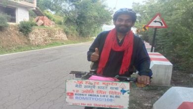 Photo of उत्तराखंड: 48 दिन में साइकिल से चारधाम यात्रा कर चुके हैं यूपी के रोमित