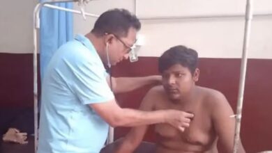 Photo of दरभंगा में मोबाइल ब्लास्ट होने से युवक झुलसा; चार्जिंग के दौरान हुआ धमाका