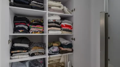 Photo of ओवरफ्लो होने लगा है आपका Closet, तो इन तरह के कपड़ों को तुरंत निकालें बाहर