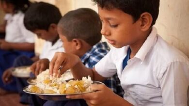 Photo of उत्तराखंड: सरकारी स्कूलों में मिल रहा खराब खाना, जांच में खुलासा…मची खलबली