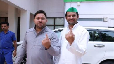 Photo of पटना में राजद नेता तेजस्वी और तेजप्रताप यादव ने किया मतदान