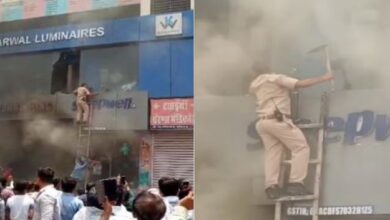 Photo of जयपुर: तीन मंजिला बिल्डिंग में लगी आग, 30 स्टूडेंड समेत 5 अन्य फंसे