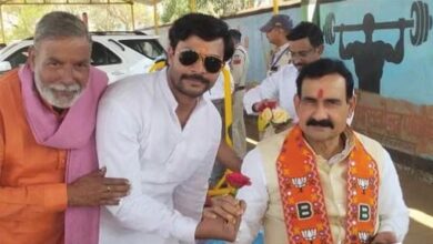 Photo of एमपी: BJP नेता को फ्री में दारू नहीं दी तो काटा बवाल, पुलिसकर्मी को गाली देकर दिया धक्का