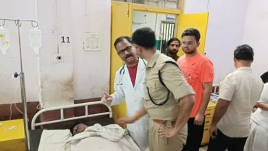 Photo of  भोपाल से जयपुर जा रही बस राजगढ़ में पलटी, एक यात्री की मौत